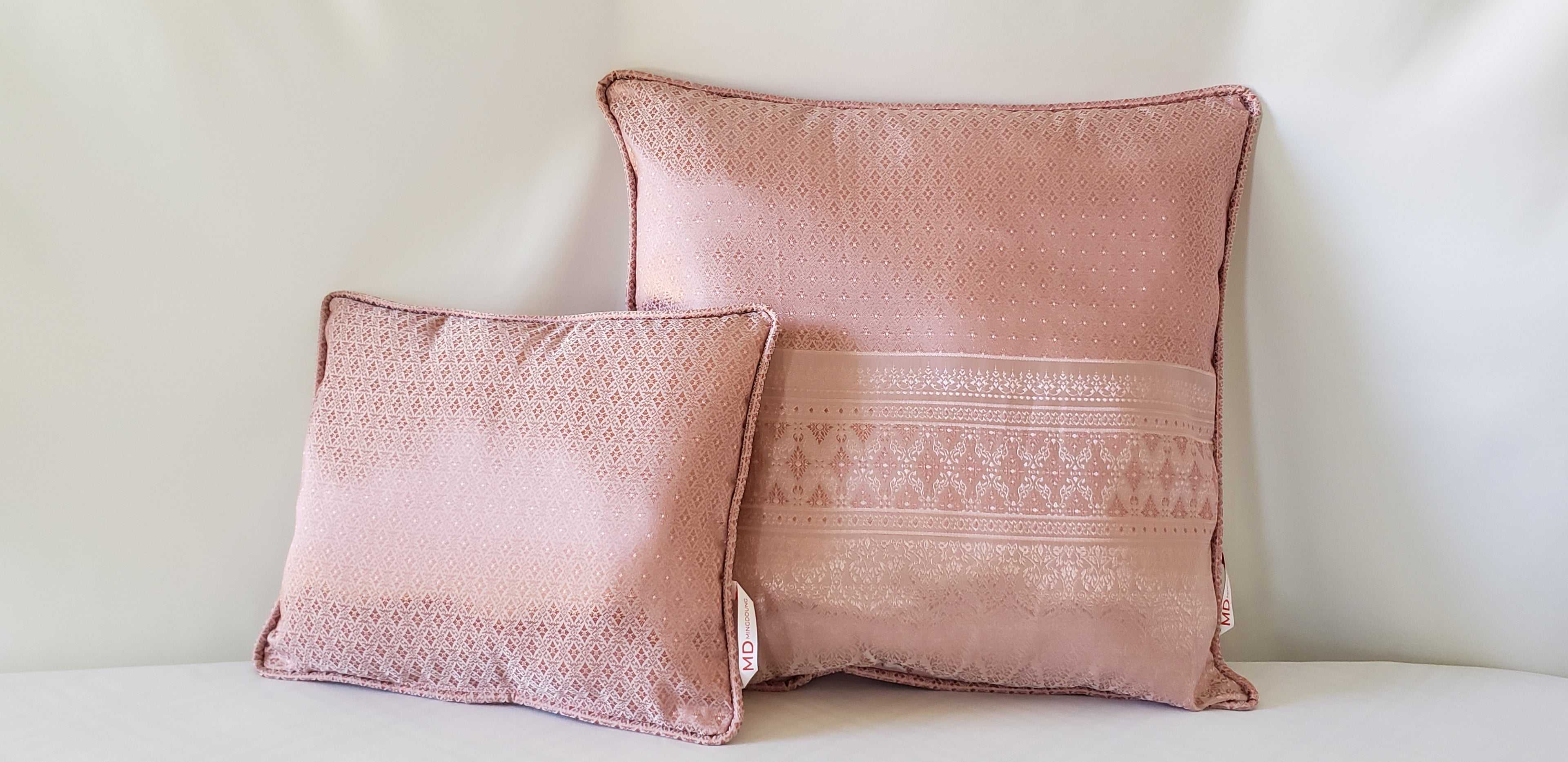 Jacquard 2-Piece Set Pillows