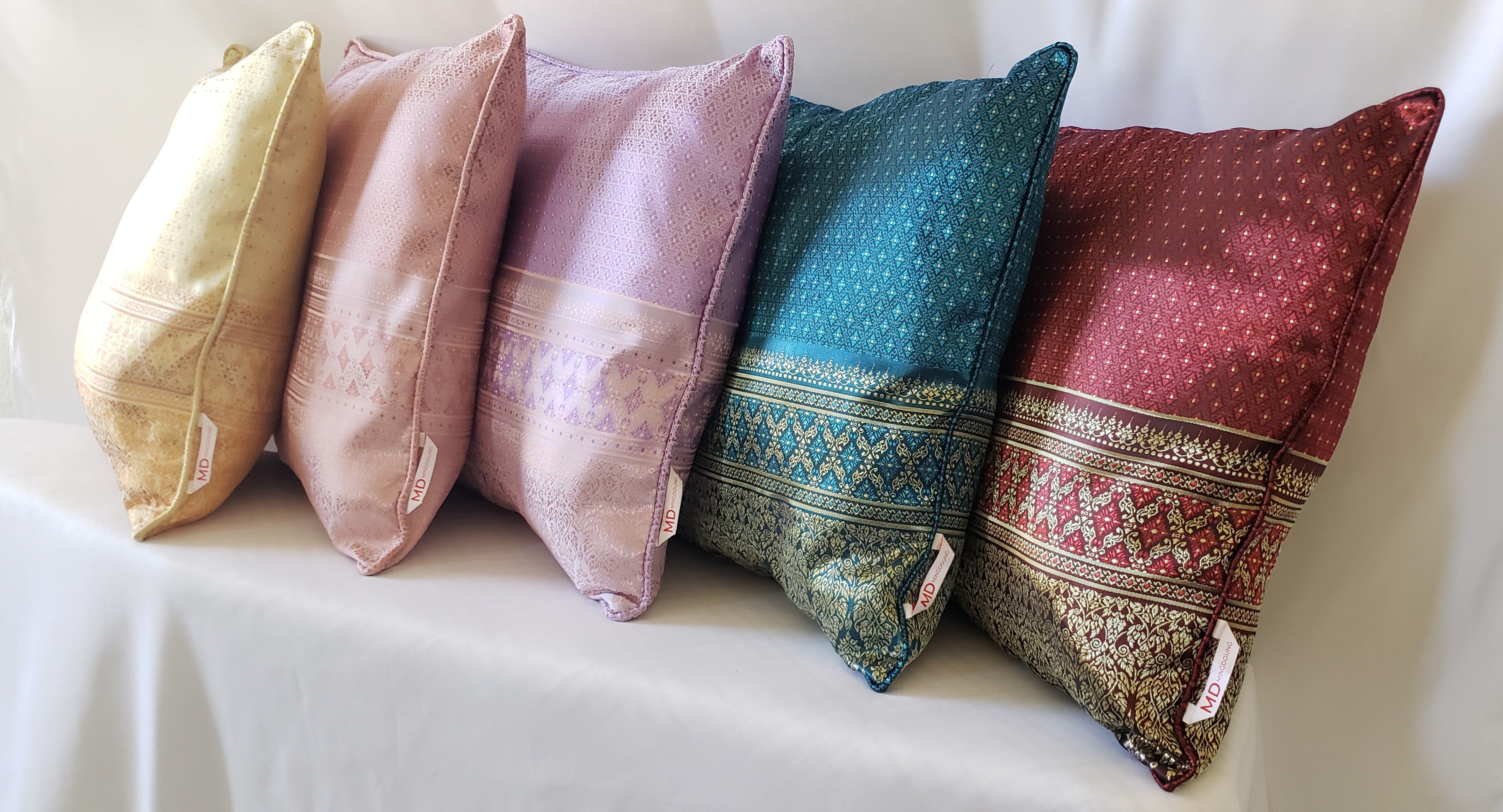 Jacquard 2-Piece Set Pillows